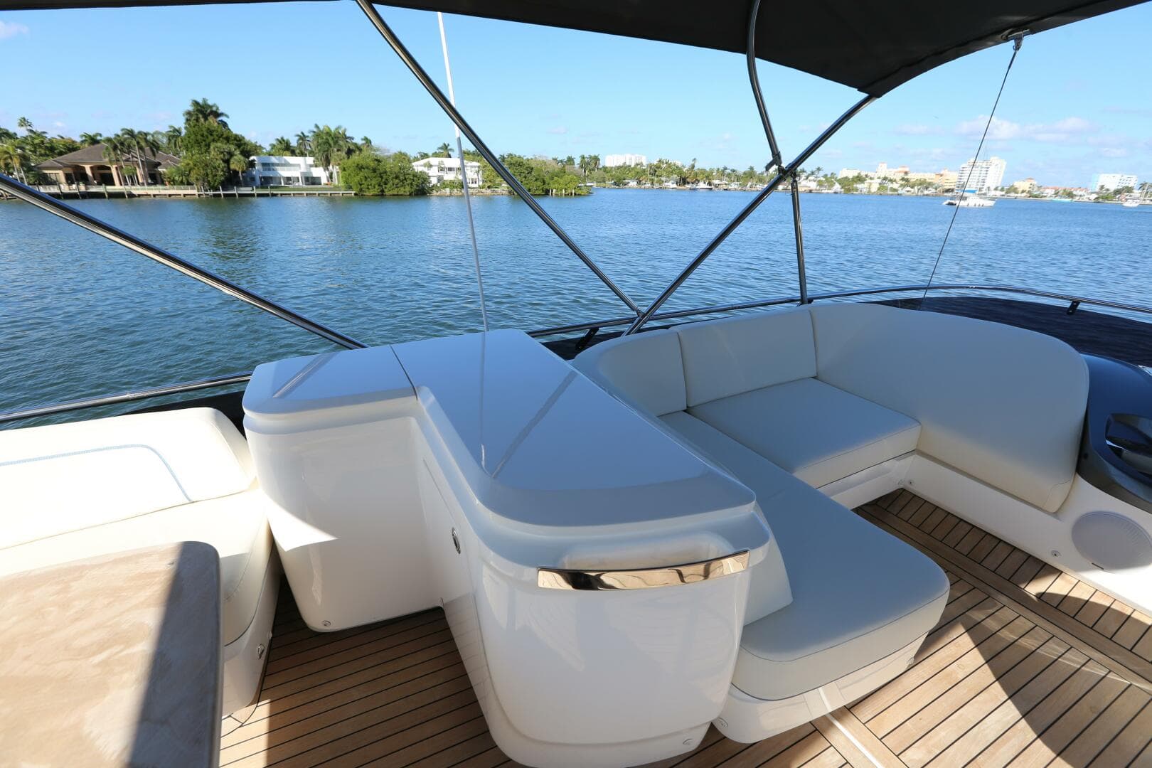 2024 Princess F45 — photo 18