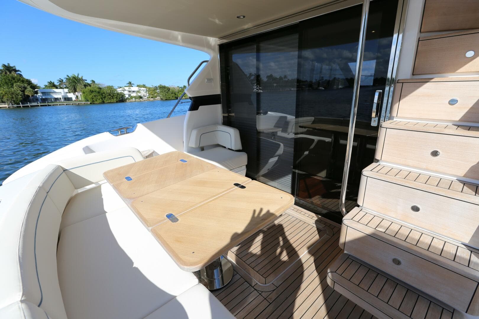 2024 Princess F45 — photo 38