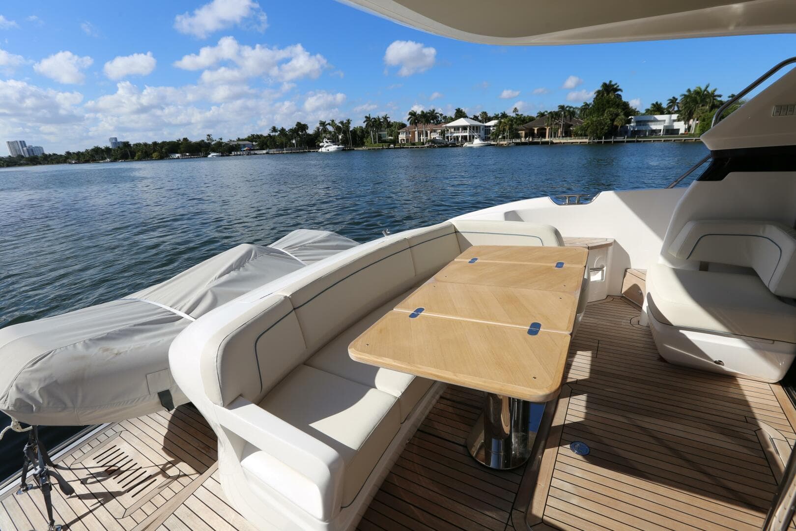 2024 Princess F45 — photo 36