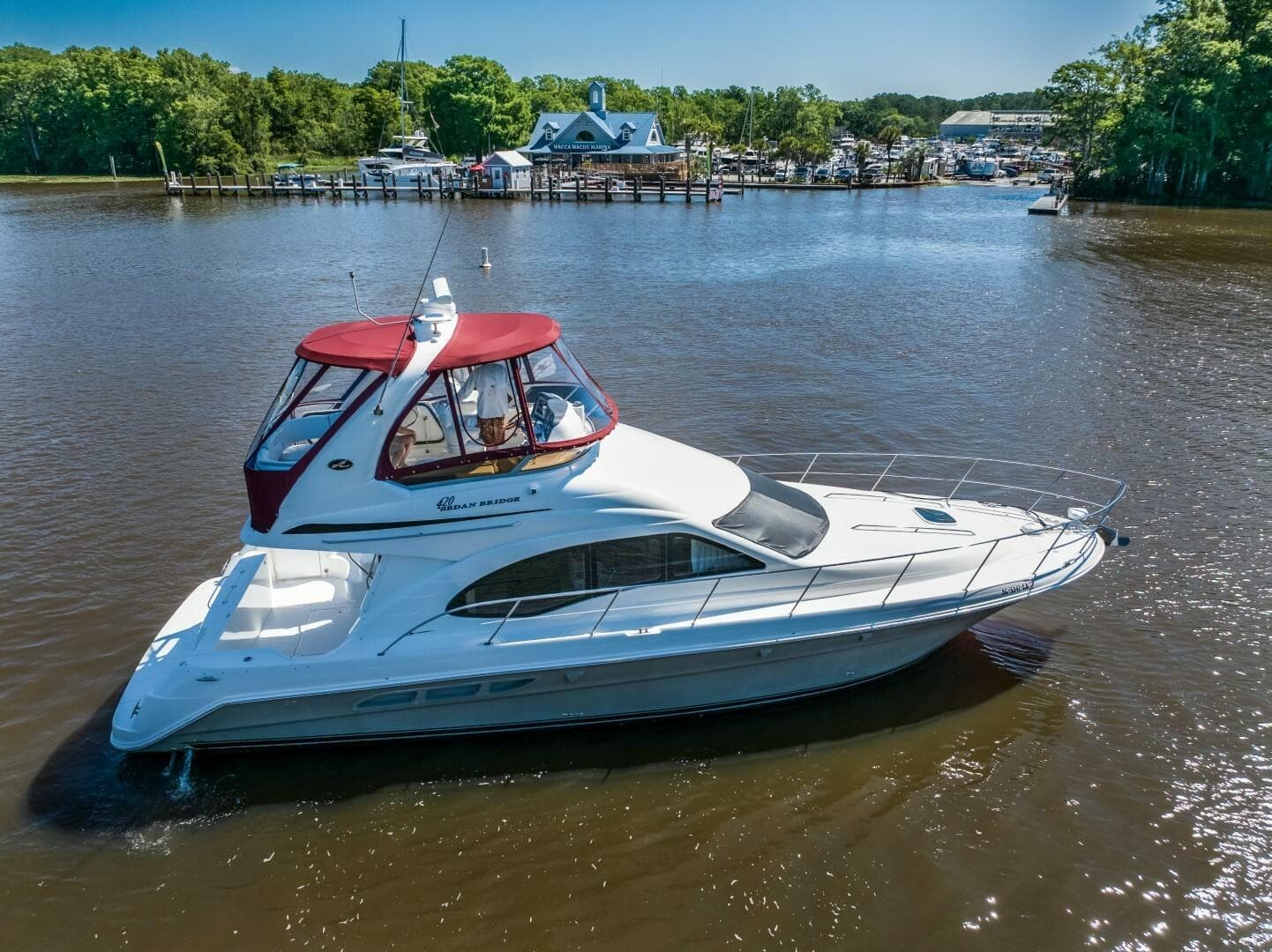 2005 Sea Ray 420 Sedan Bridge — photo 2