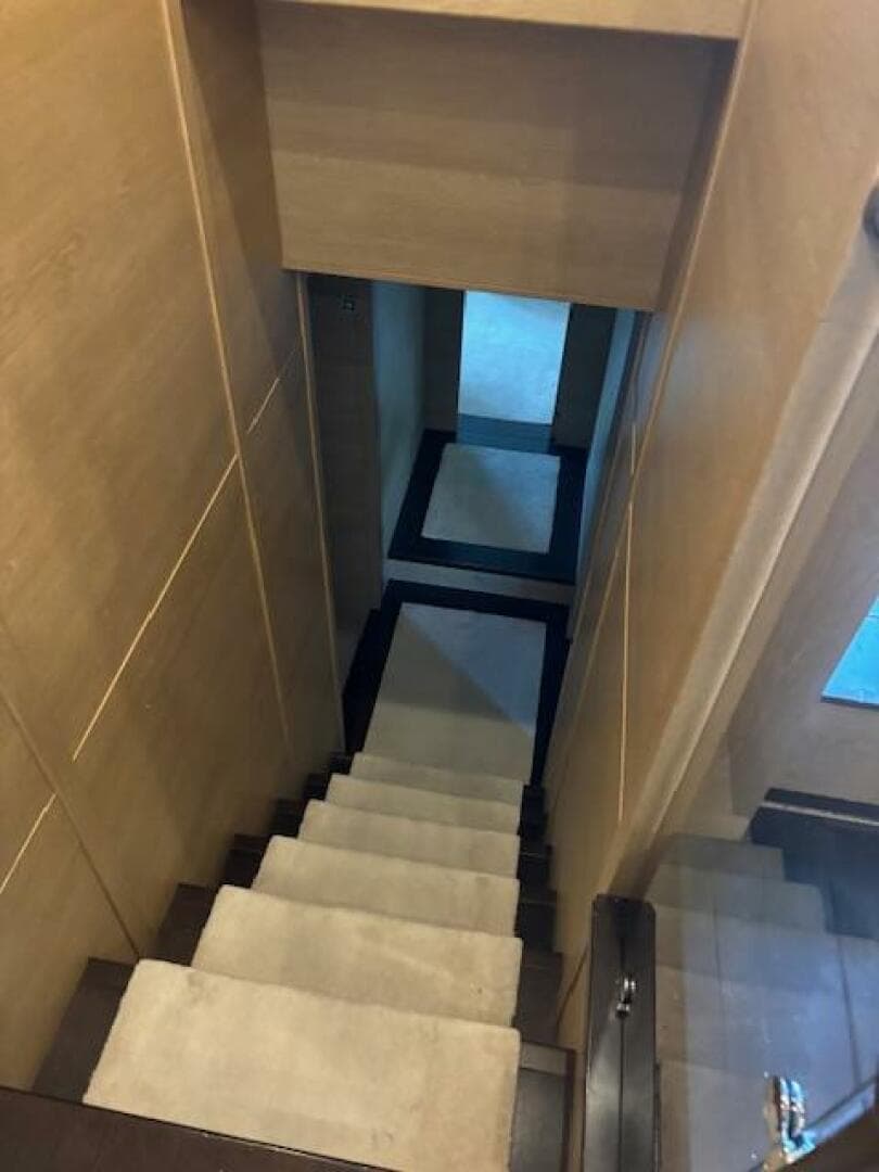 2009 Astondoa 95 Glx — photo 32