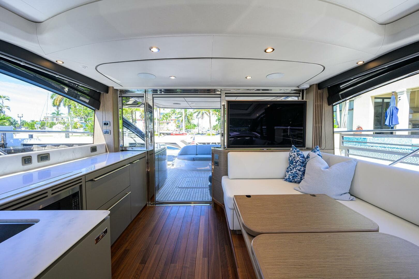 2025 Princess V55 — photo 7