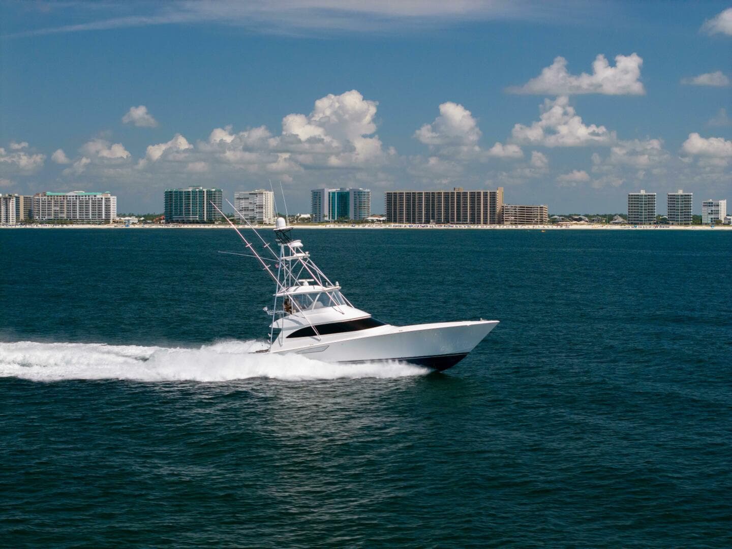 2018 Viking 62 Convertible — photo 51