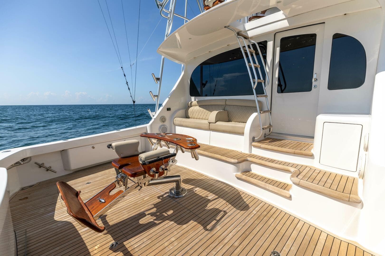 2018 Viking 62 Convertible — photo 36