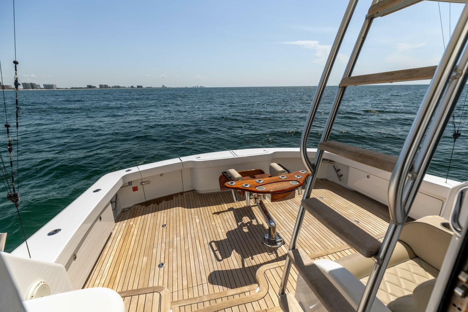 2018 Viking 62 Convertible — photo 39