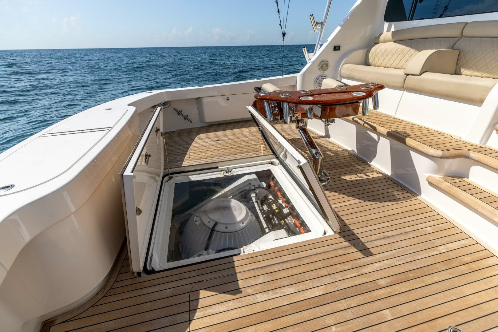 2018 Viking 62 Convertible — photo 40