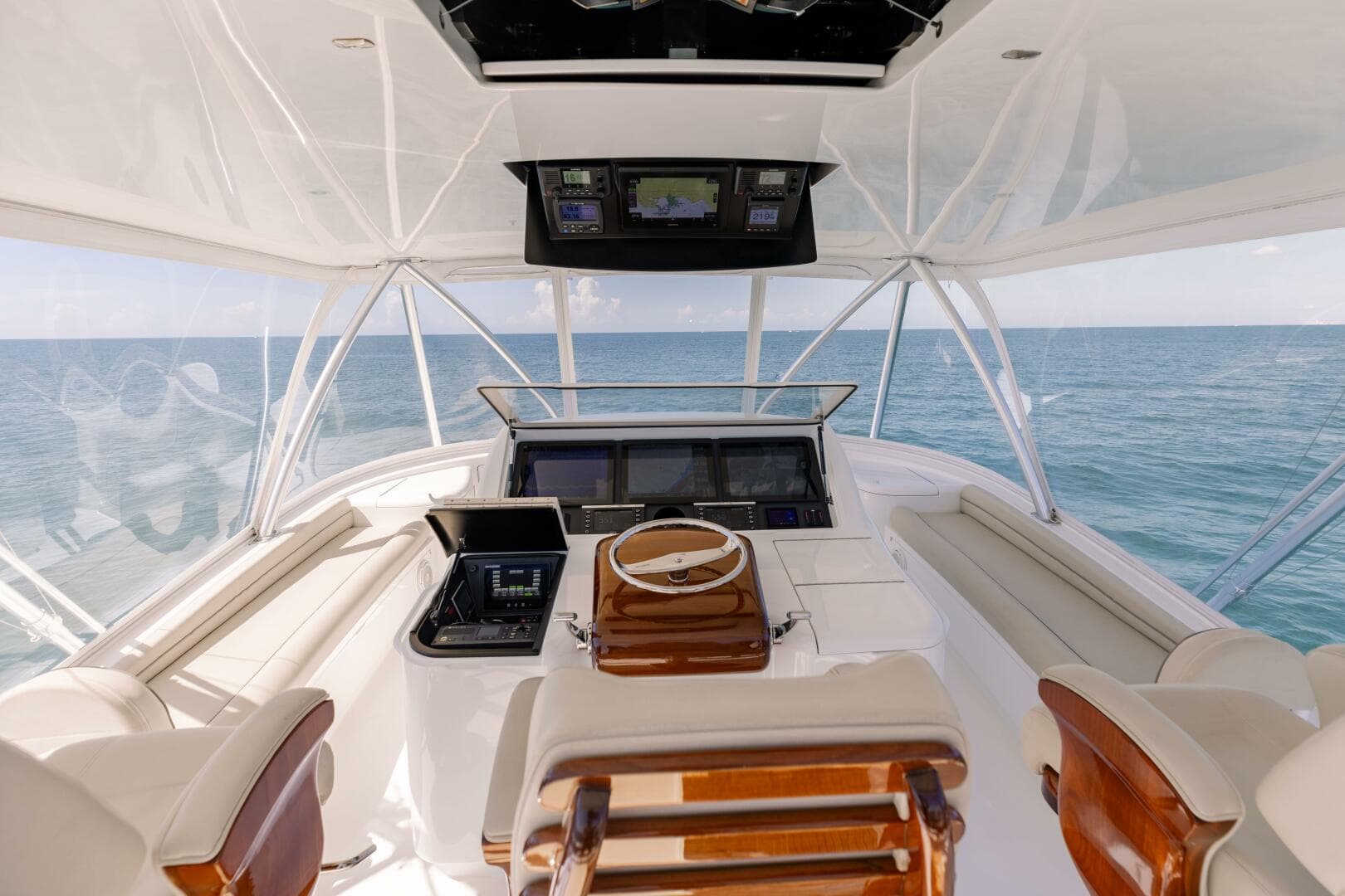 2018 Viking 62 Convertible — photo 30