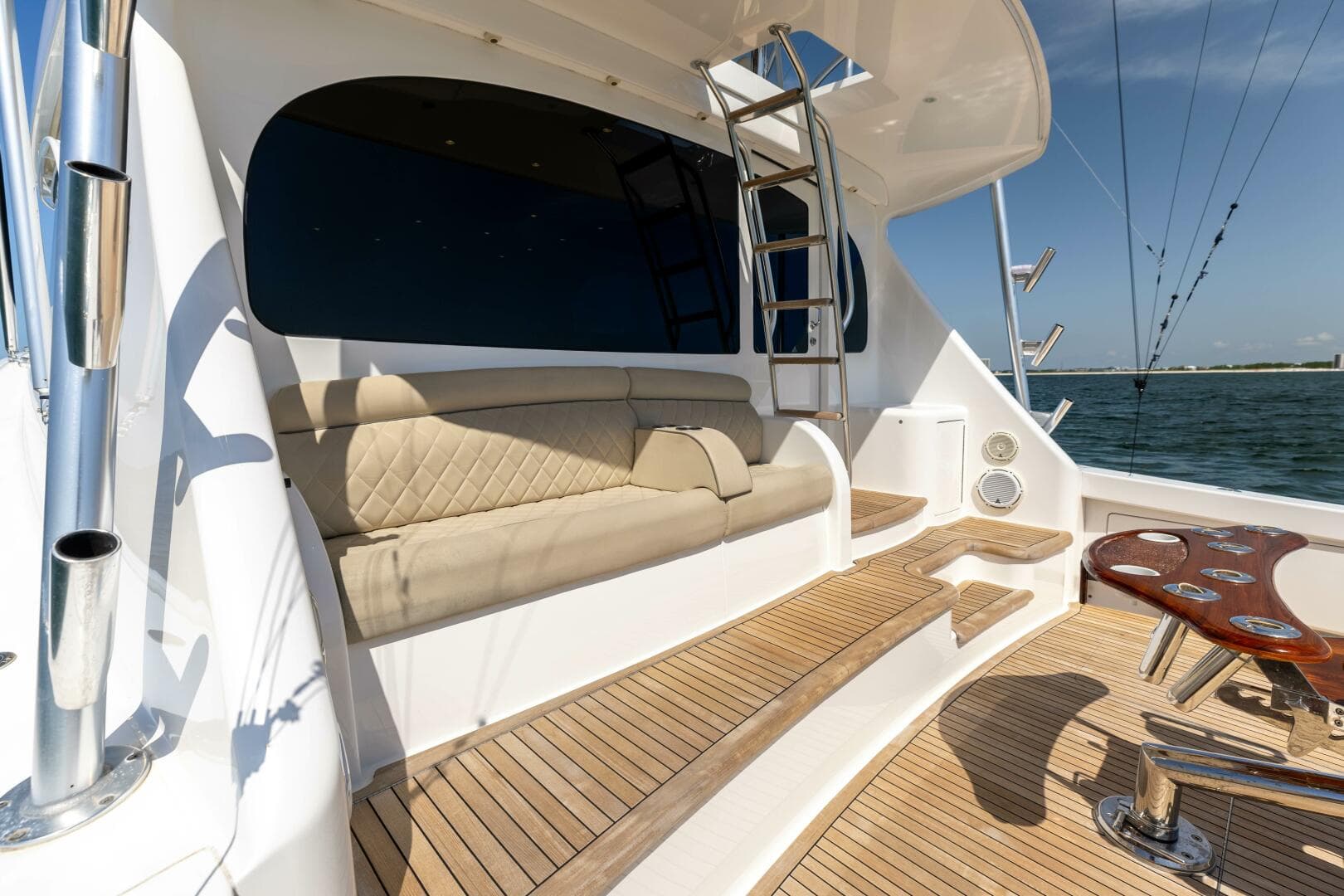 2018 Viking 62 Convertible — photo 35