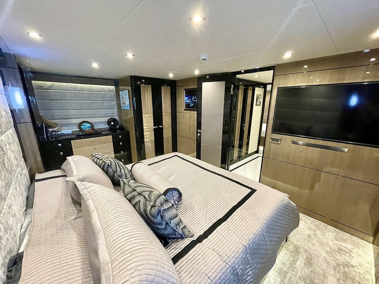 2021 Hargrave Skylounge Flush Deck — photo 15