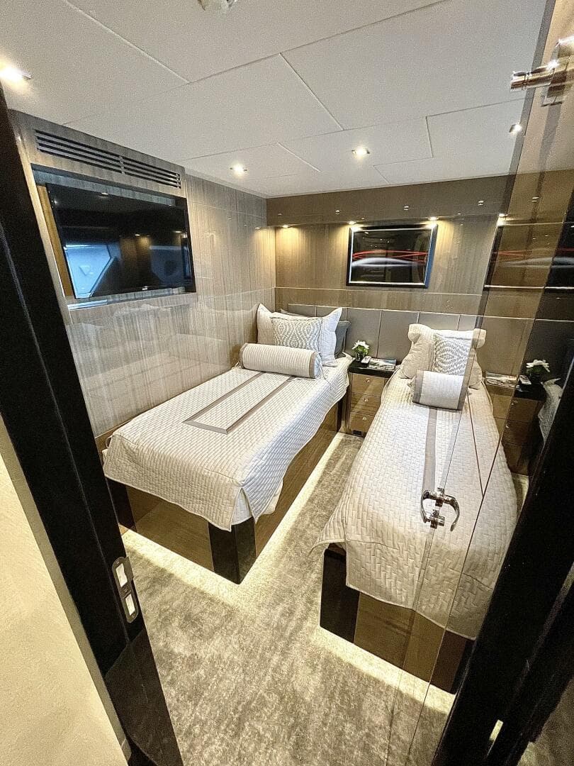 2021 Hargrave Skylounge Flush Deck — photo 22