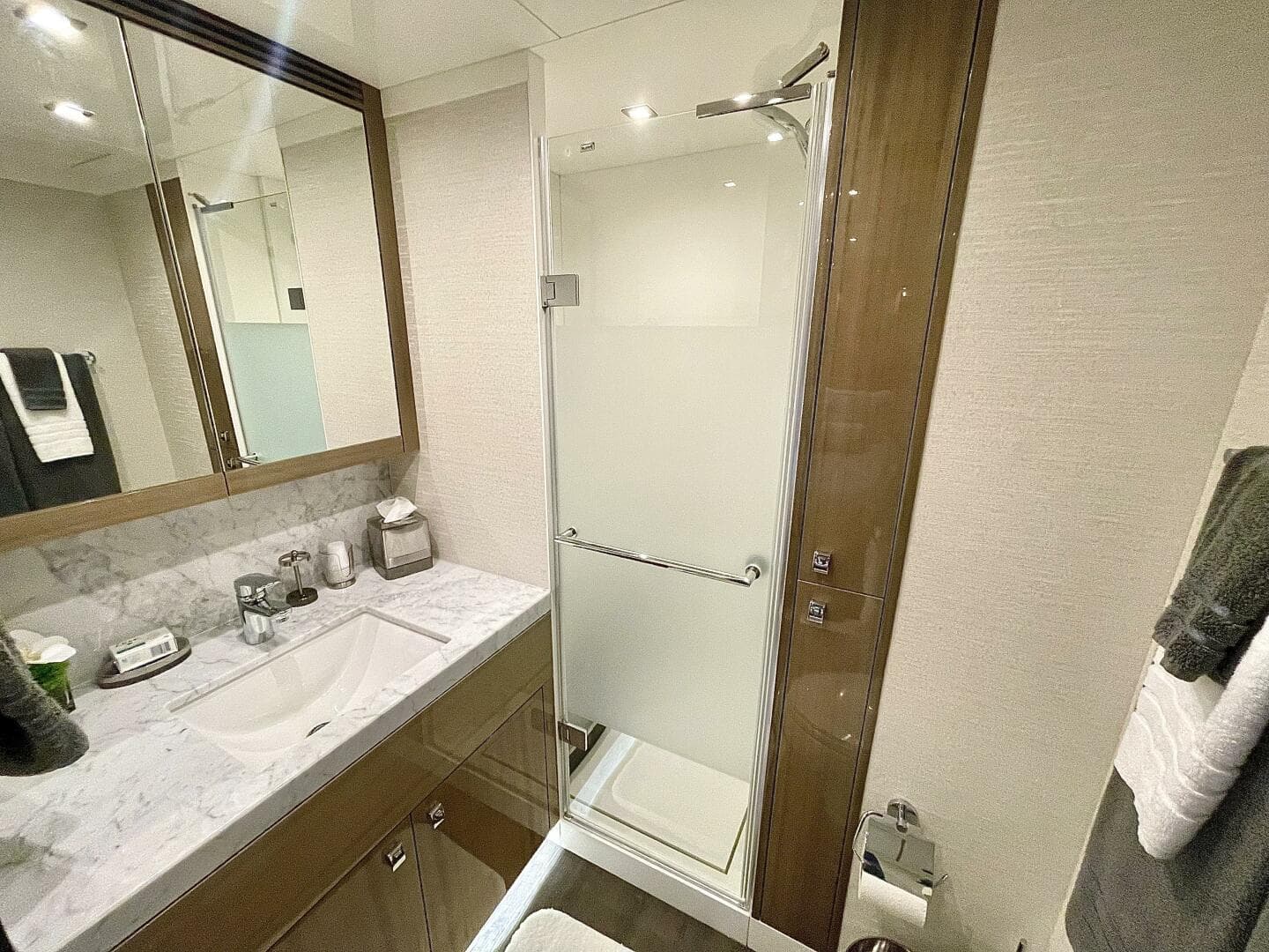 2021 Hargrave Skylounge Flush Deck — photo 21