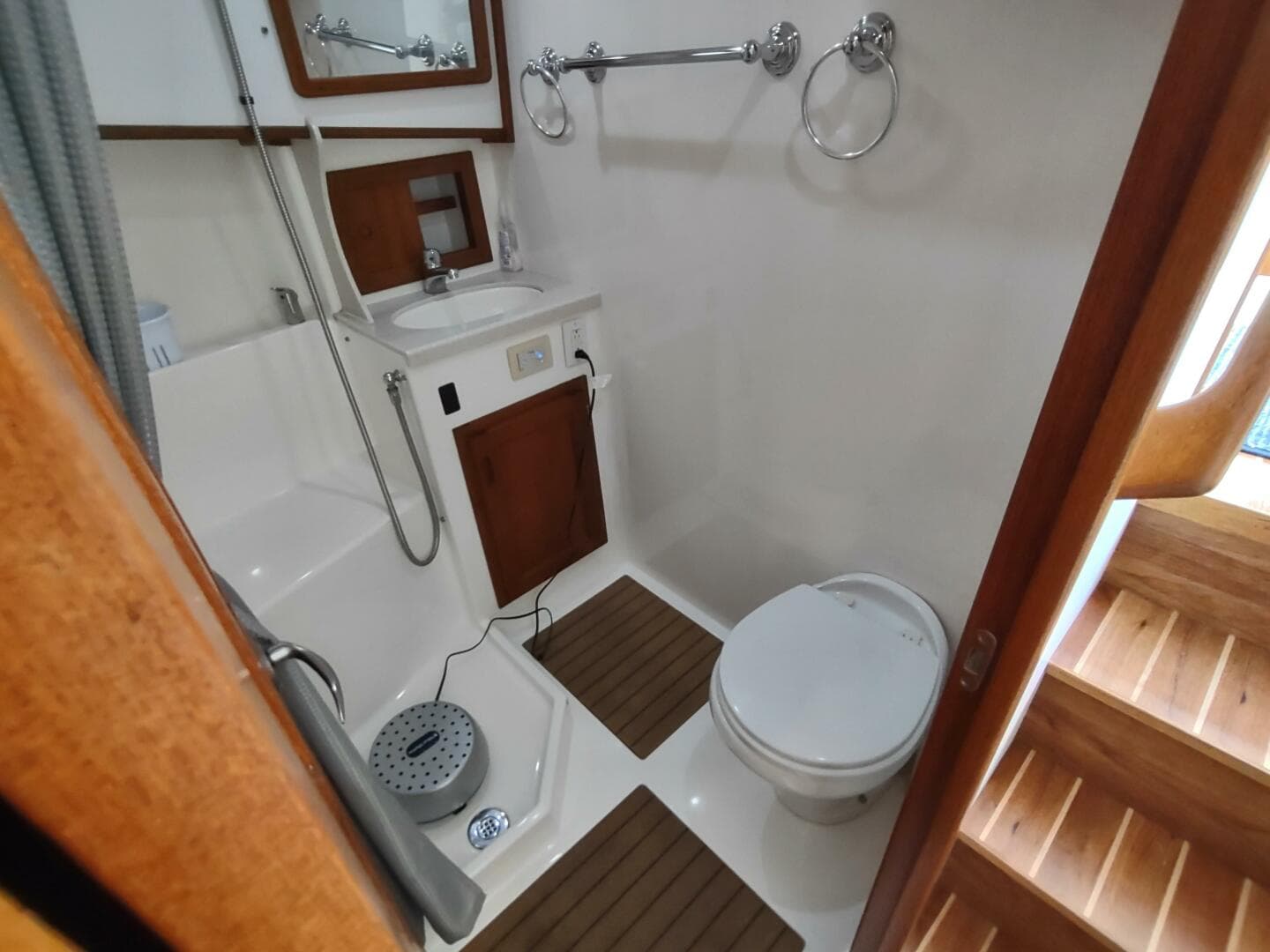 2010 Nordic Tugs — photo 42