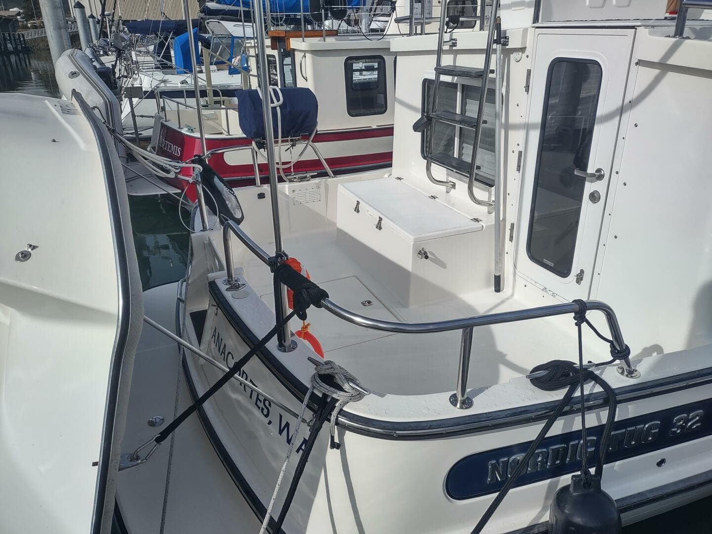 2010 Nordic Tugs — photo 9