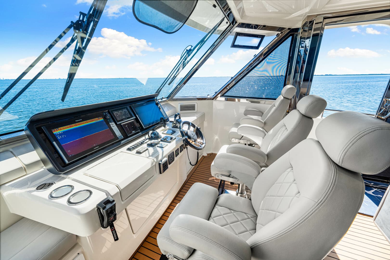 2022 Aquila 54 — photo 55