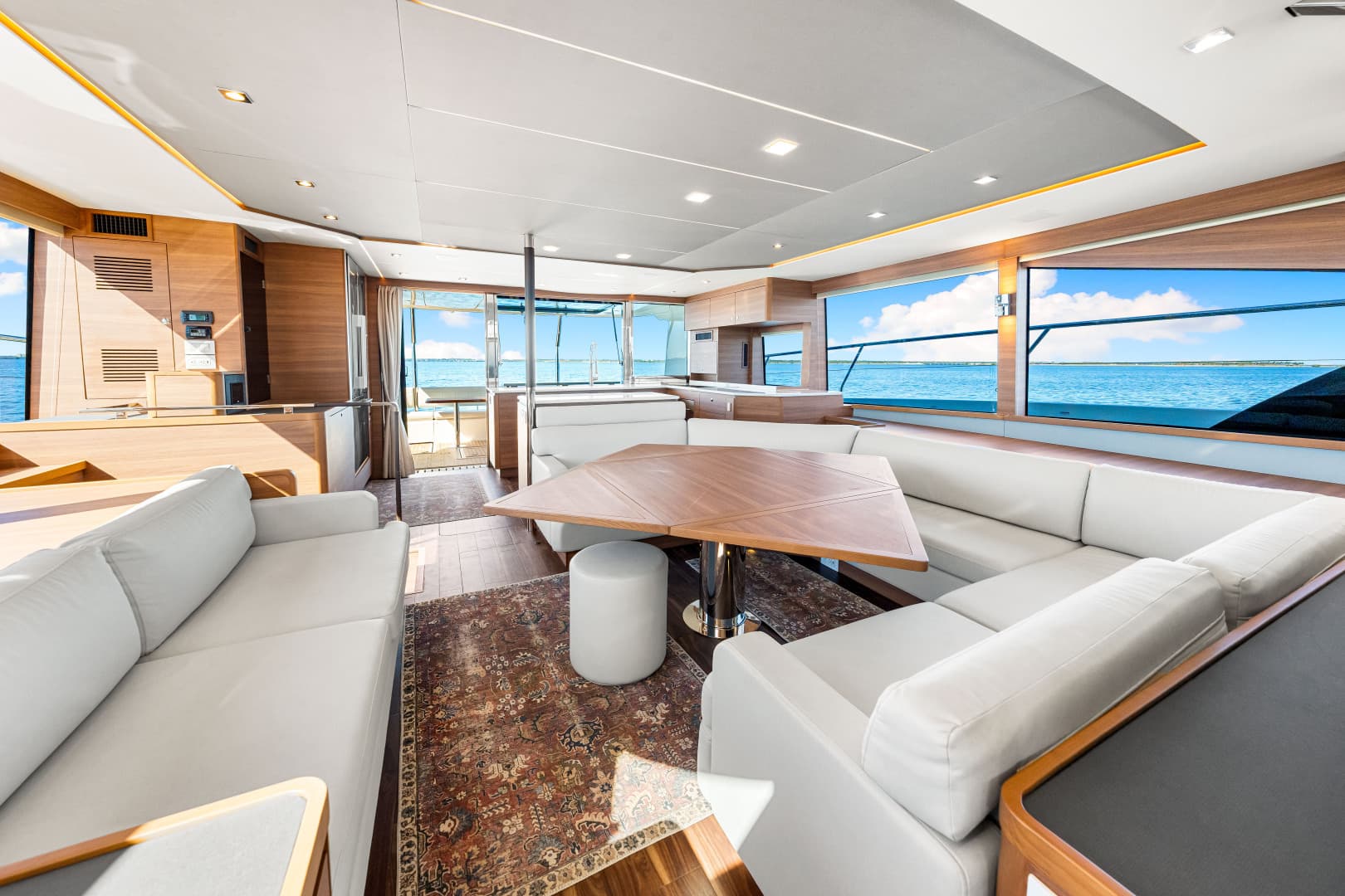 2022 Aquila 54 — photo 89