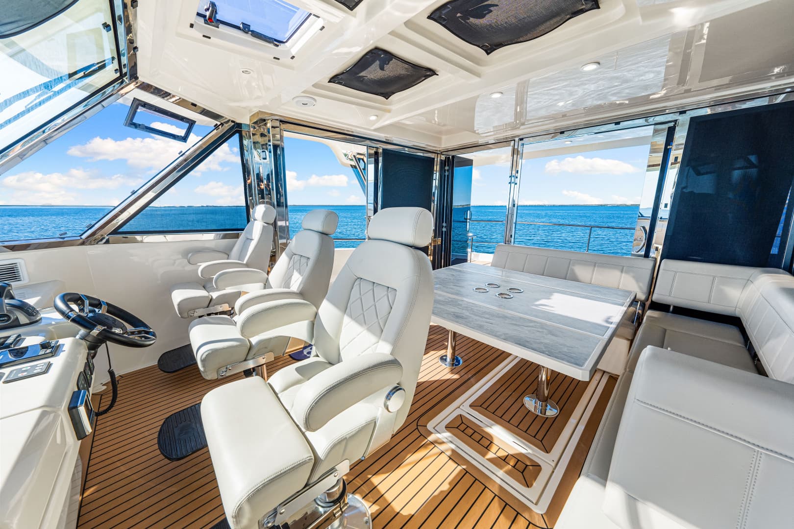 2022 Aquila 54 — photo 58