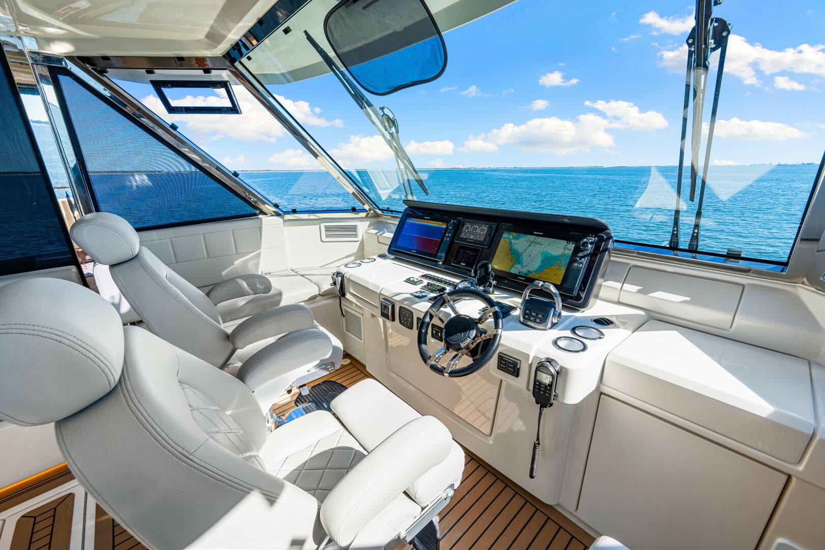 2022 Aquila 54 — photo 57