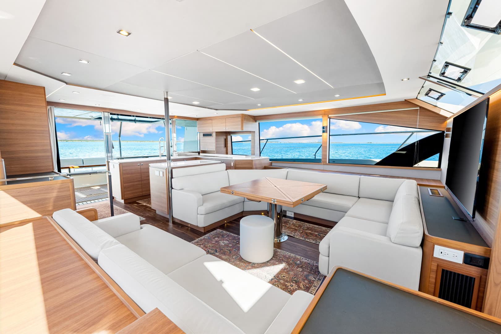 2022 Aquila 54 — photo 85