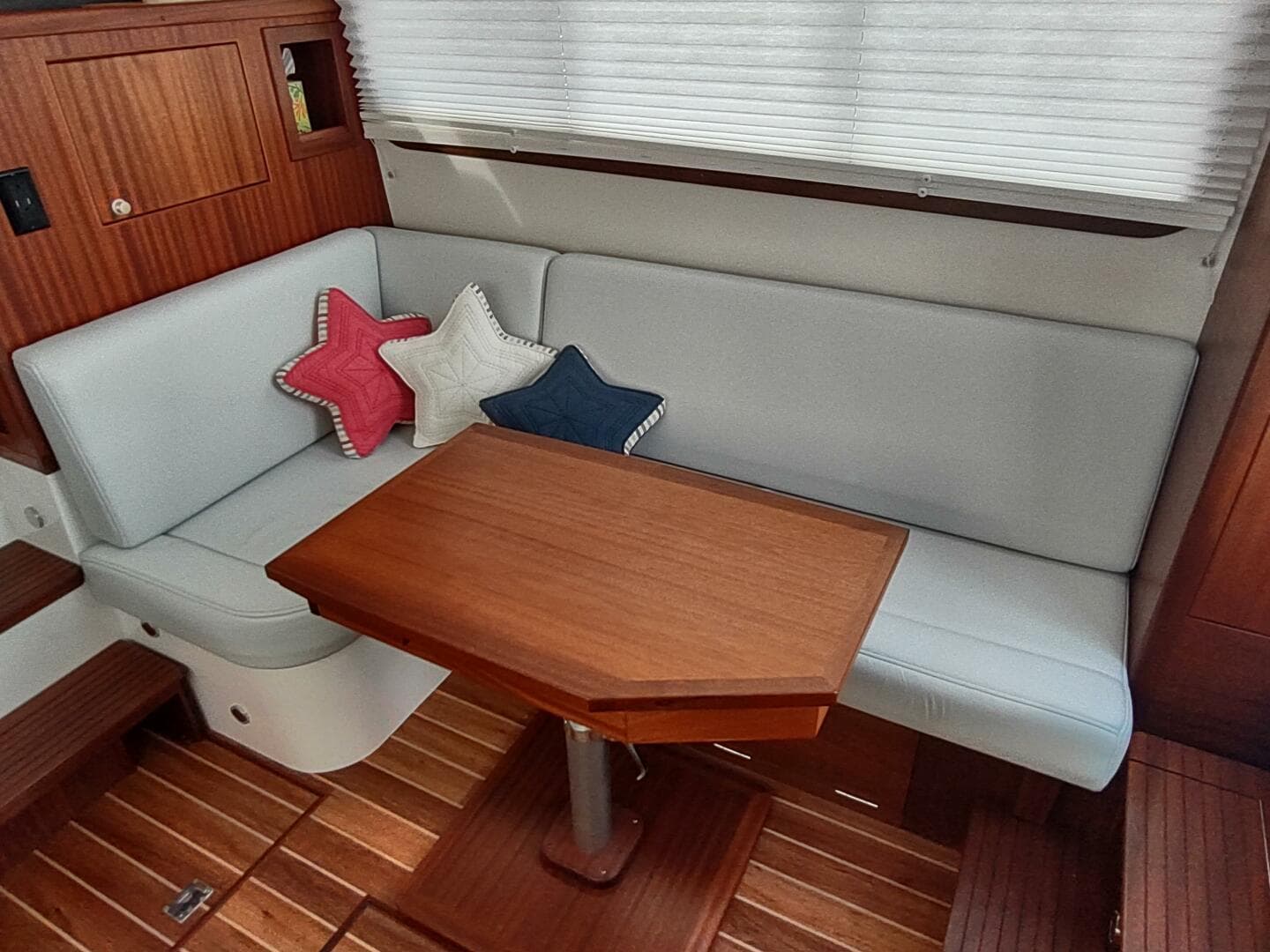 2024 Nordic Tugs 34 — photo 36