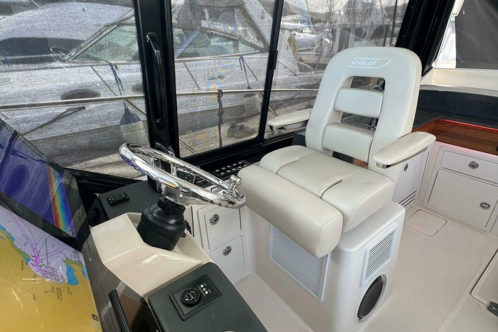 2022 Boston Whaler 405 Conquest — photo 12