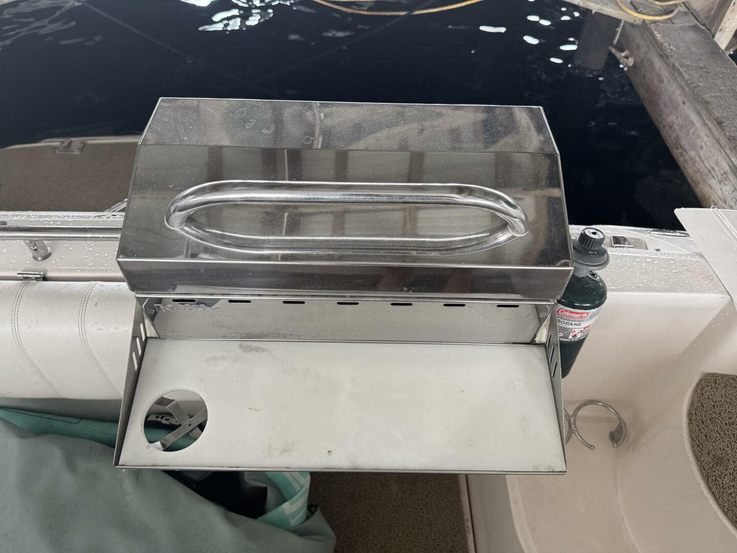 2005 Regal 3560 Commodore — photo 23