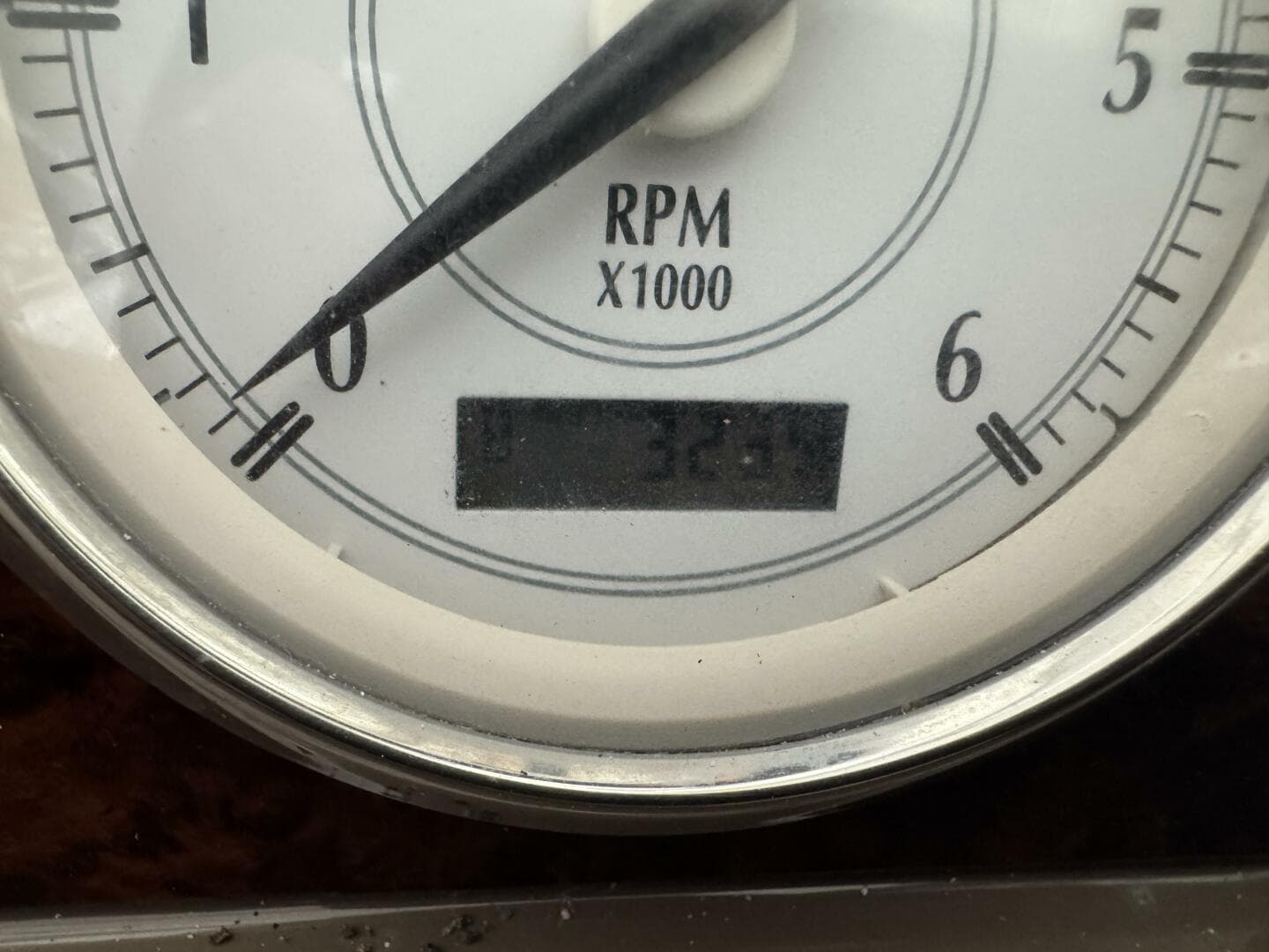 2005 Regal 3560 Commodore — photo 18