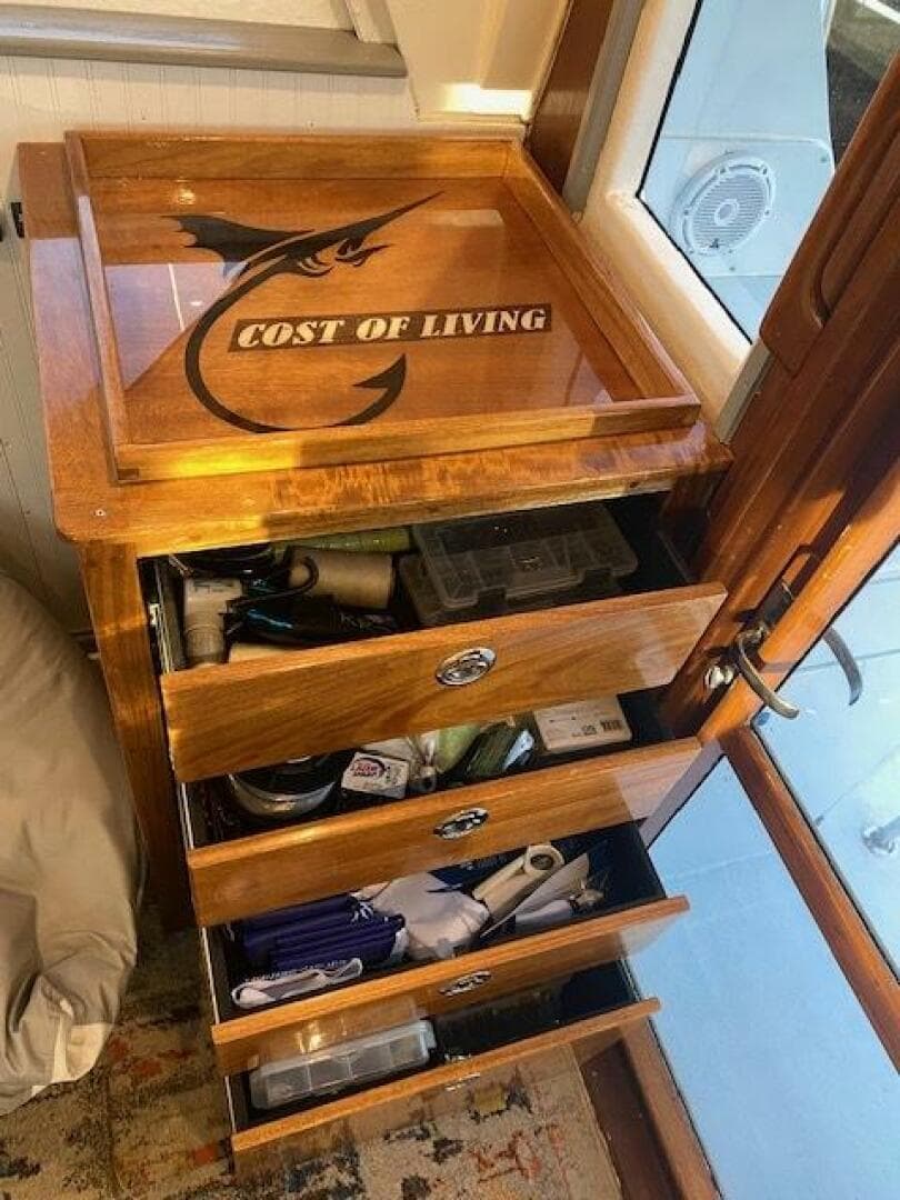 1985 Bertram — photo 35