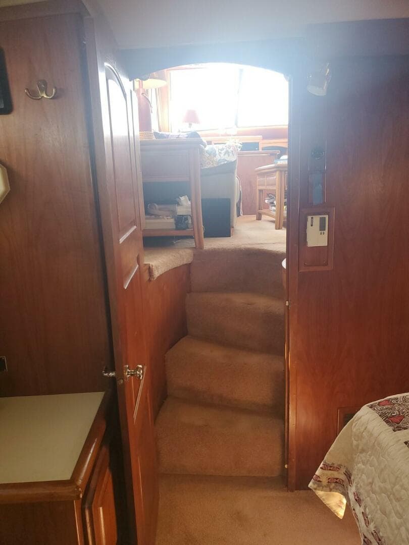 1985 Californian 5239 Cockpit — photo 23