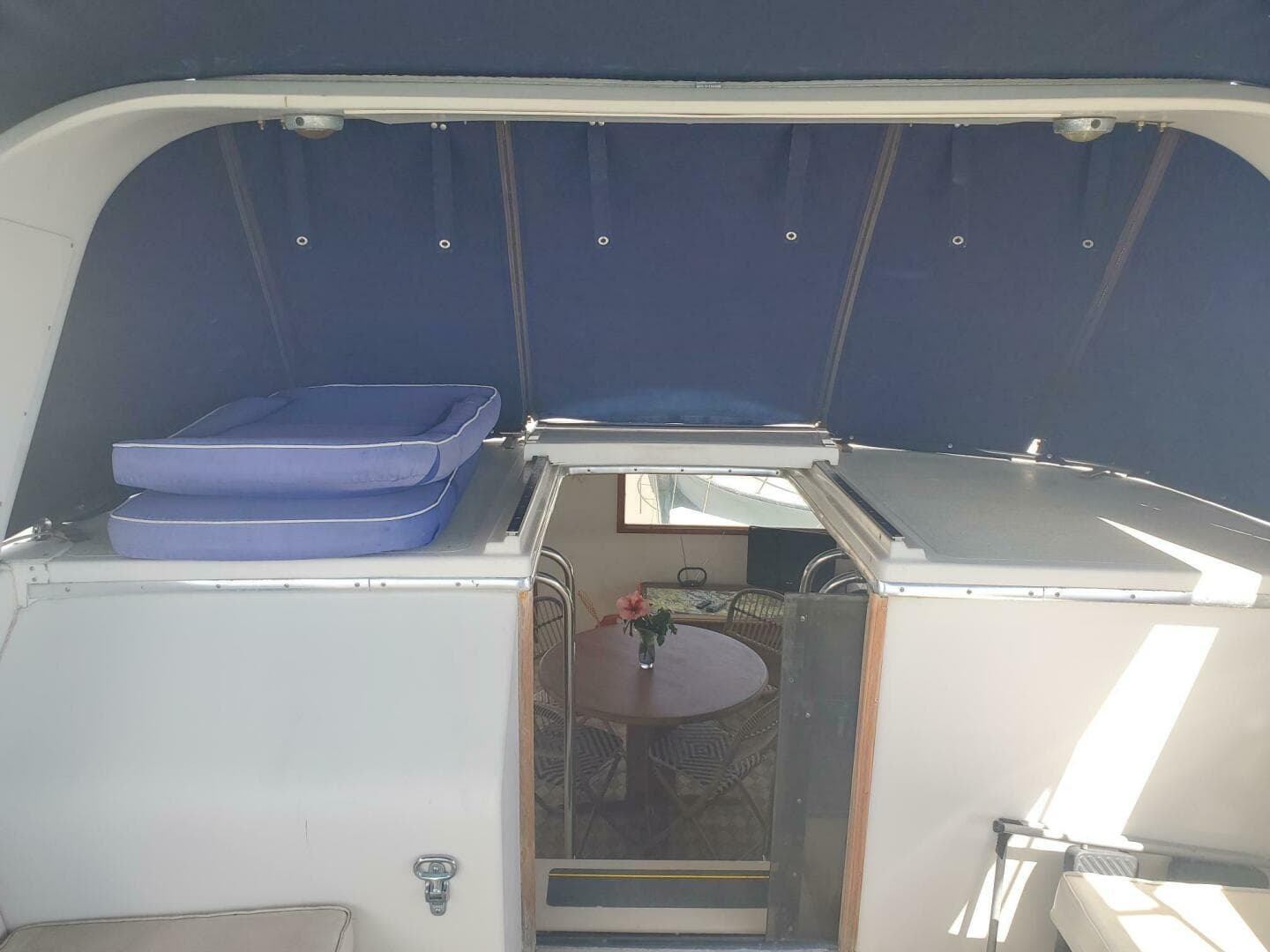 1985 Californian 5239 Cockpit — photo 31