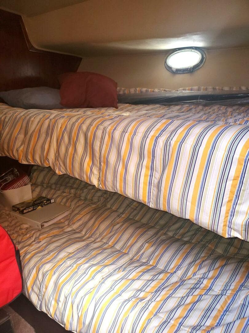 1985 Californian 5239 Cockpit — photo 40