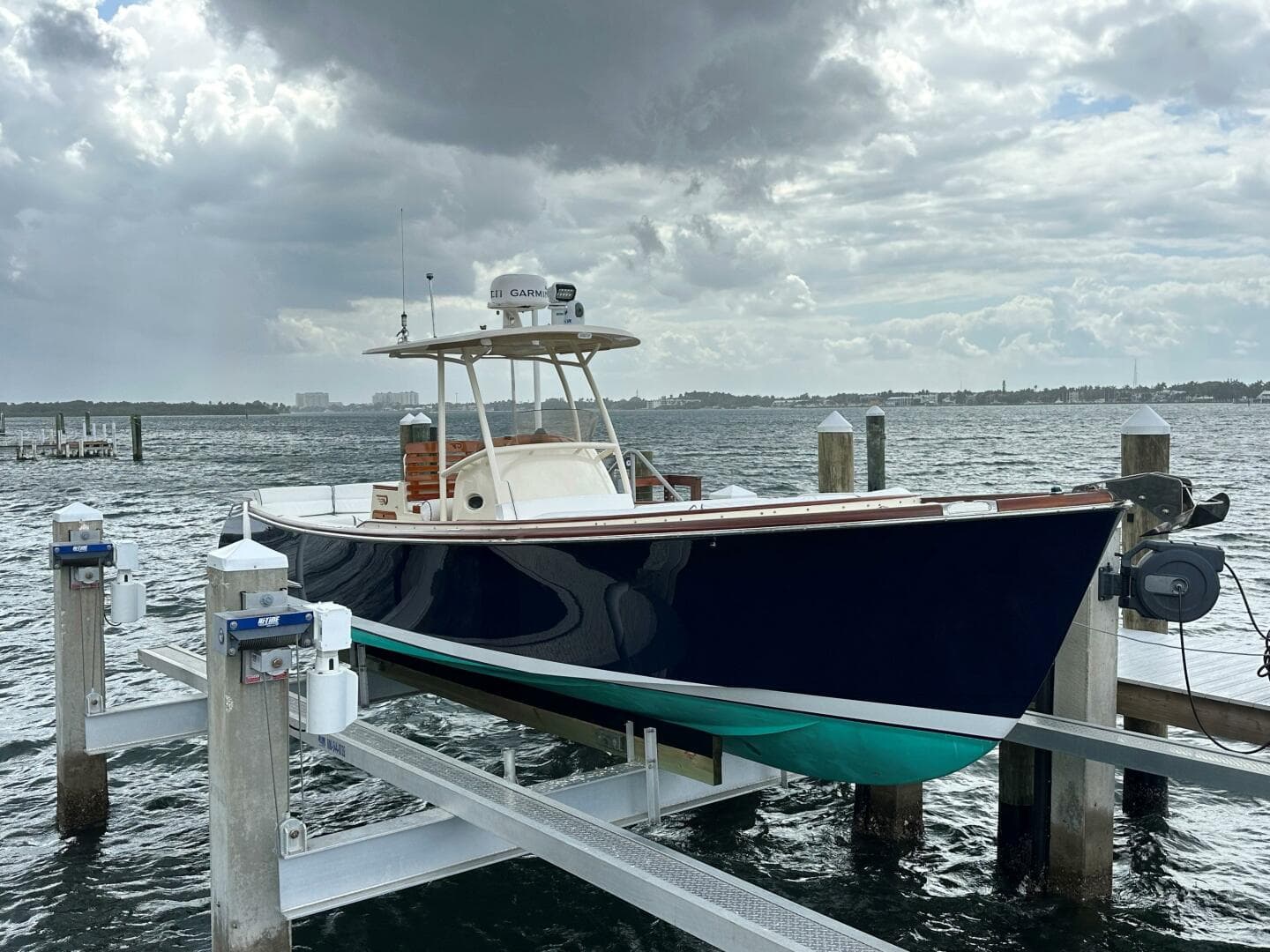 2002 Hinckley Talaria 29 C — photo 2