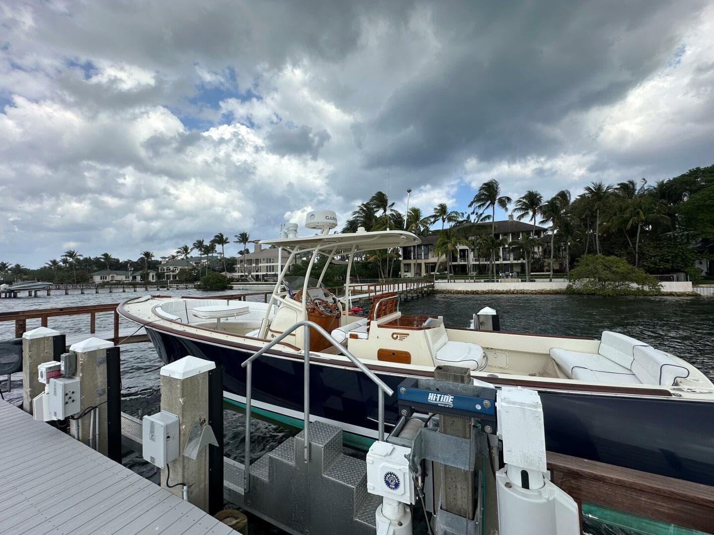 2002 Hinckley Talaria 29 C — photo 5