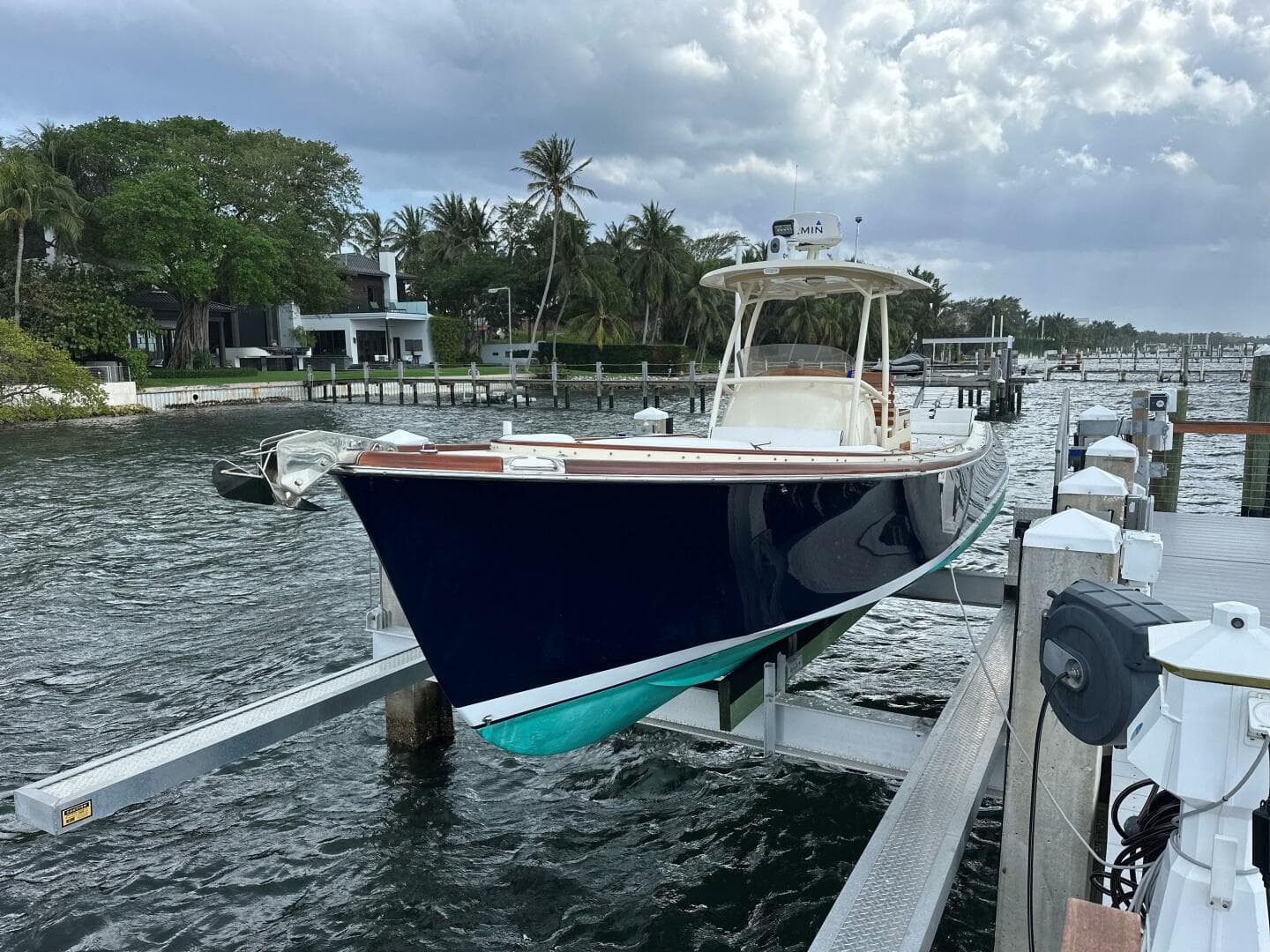 2002 Hinckley Talaria 29 C — photo 3