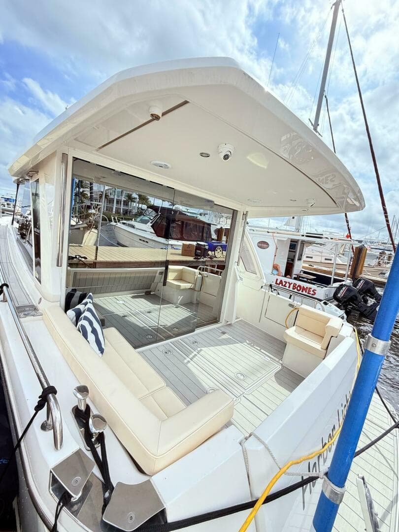 2021 Greenline 39 Hybrid - Great Loop — photo 15