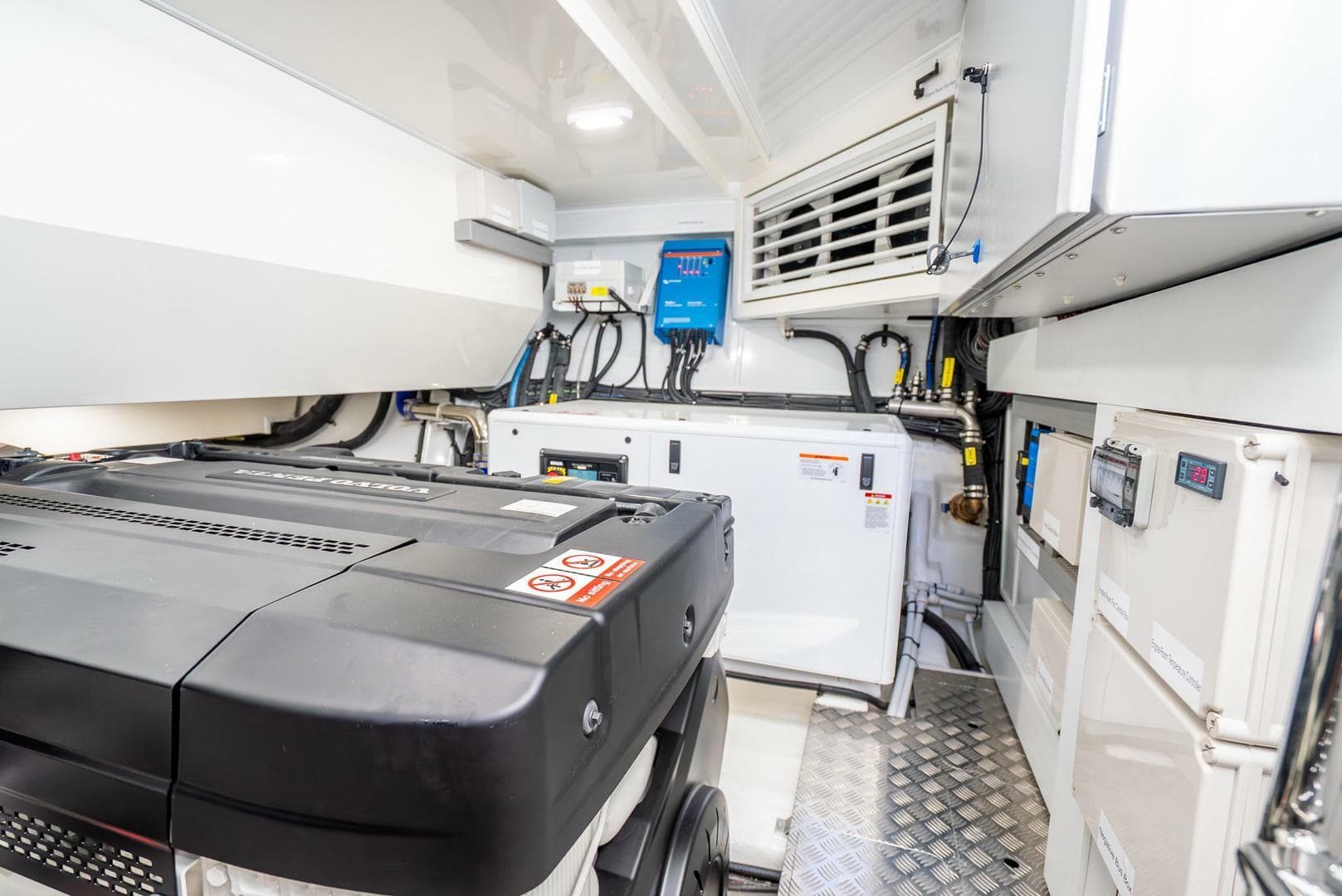 2025 Pearl 63 — photo 83