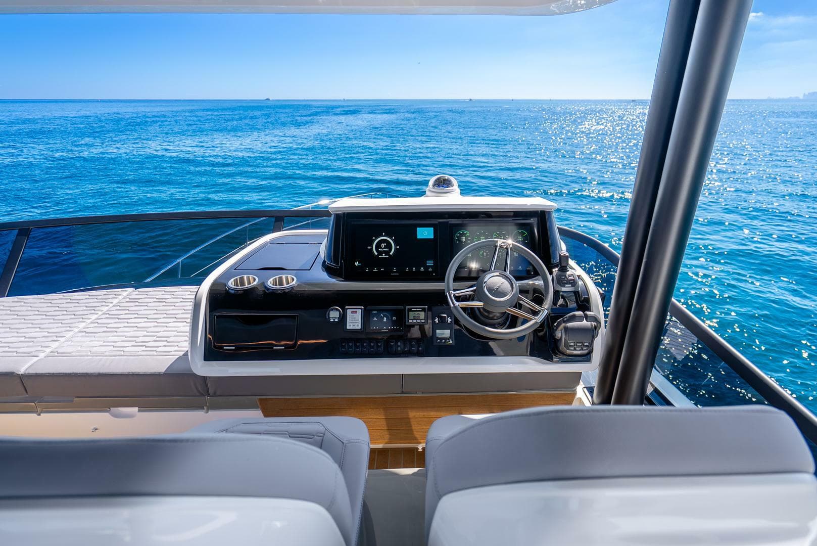 2025 Pearl 63 — photo 67