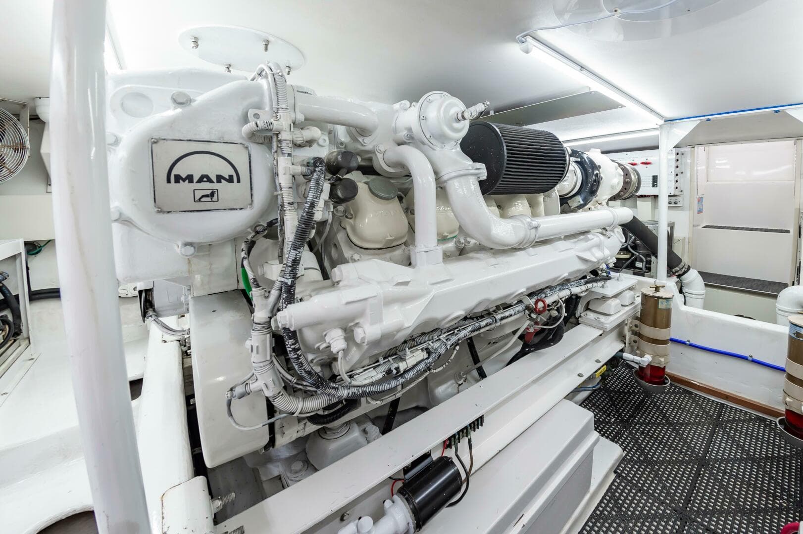 2001 Viking 50 Convertible — photo 72