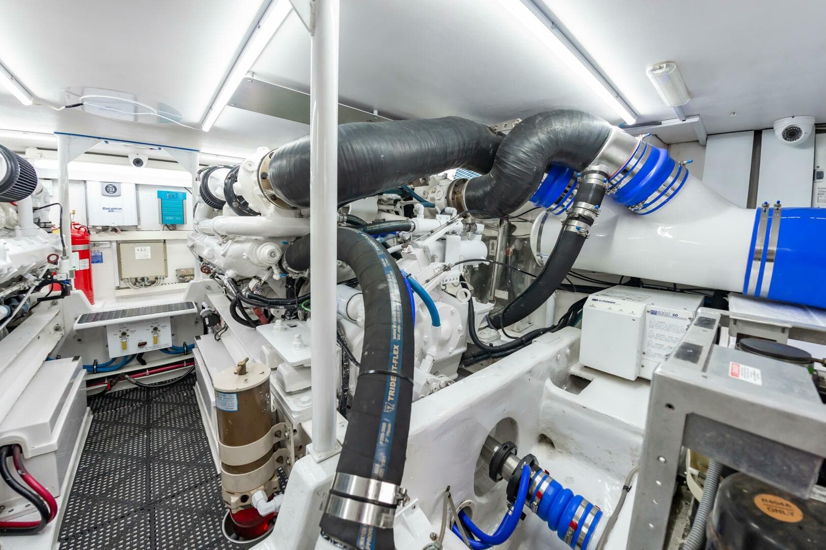 2001 Viking 50 Convertible — photo 59