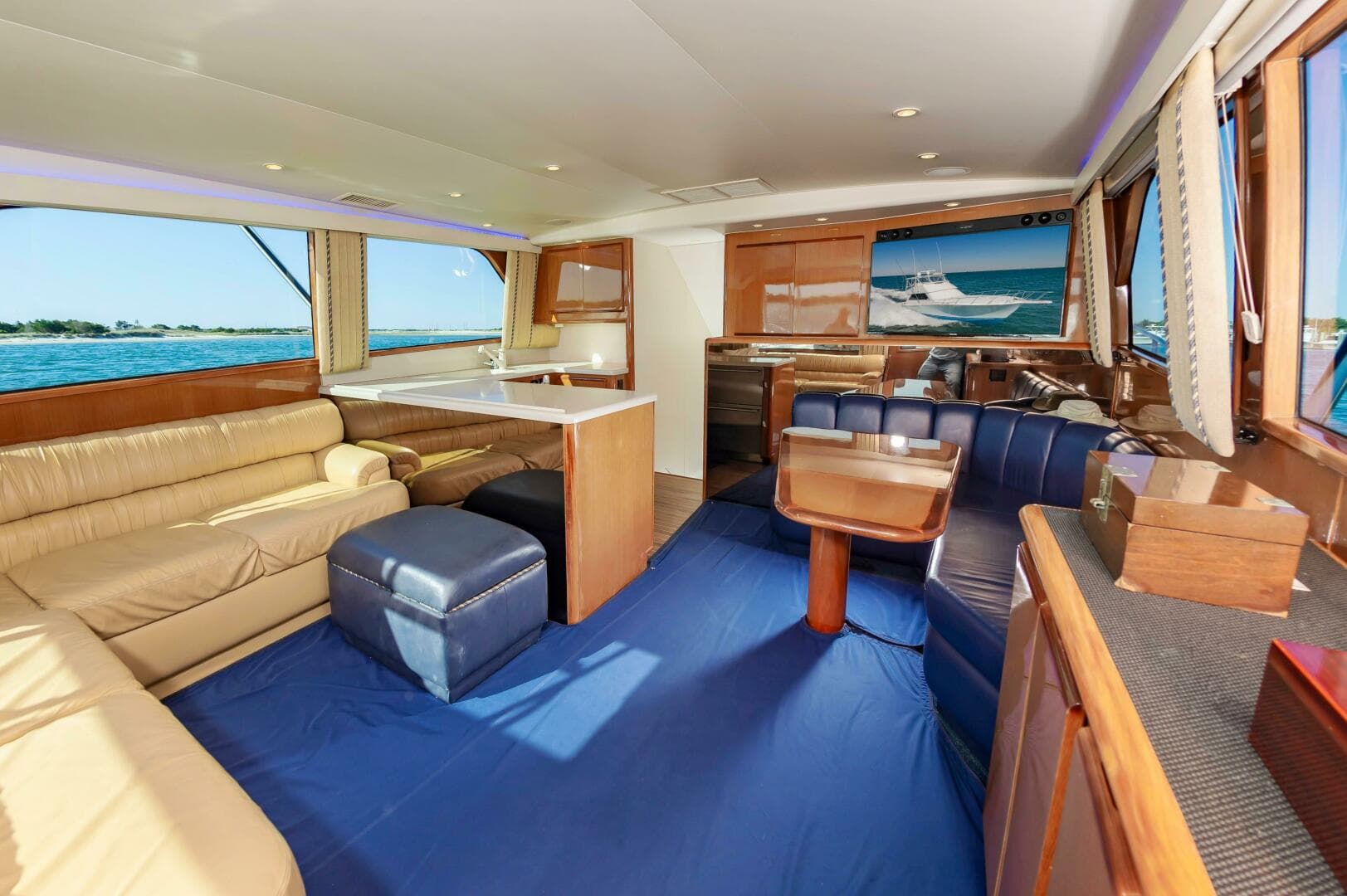 2001 Viking 50 Convertible — photo 26