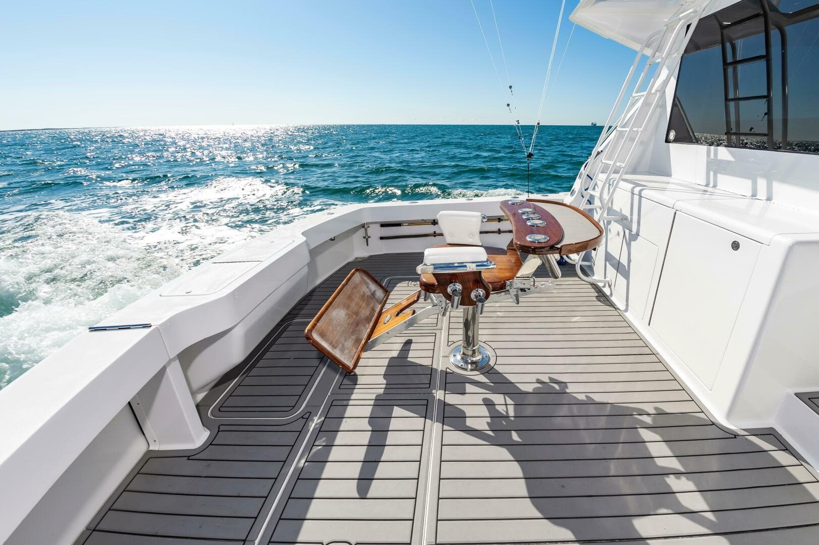 2001 Viking 50 Convertible — photo 23