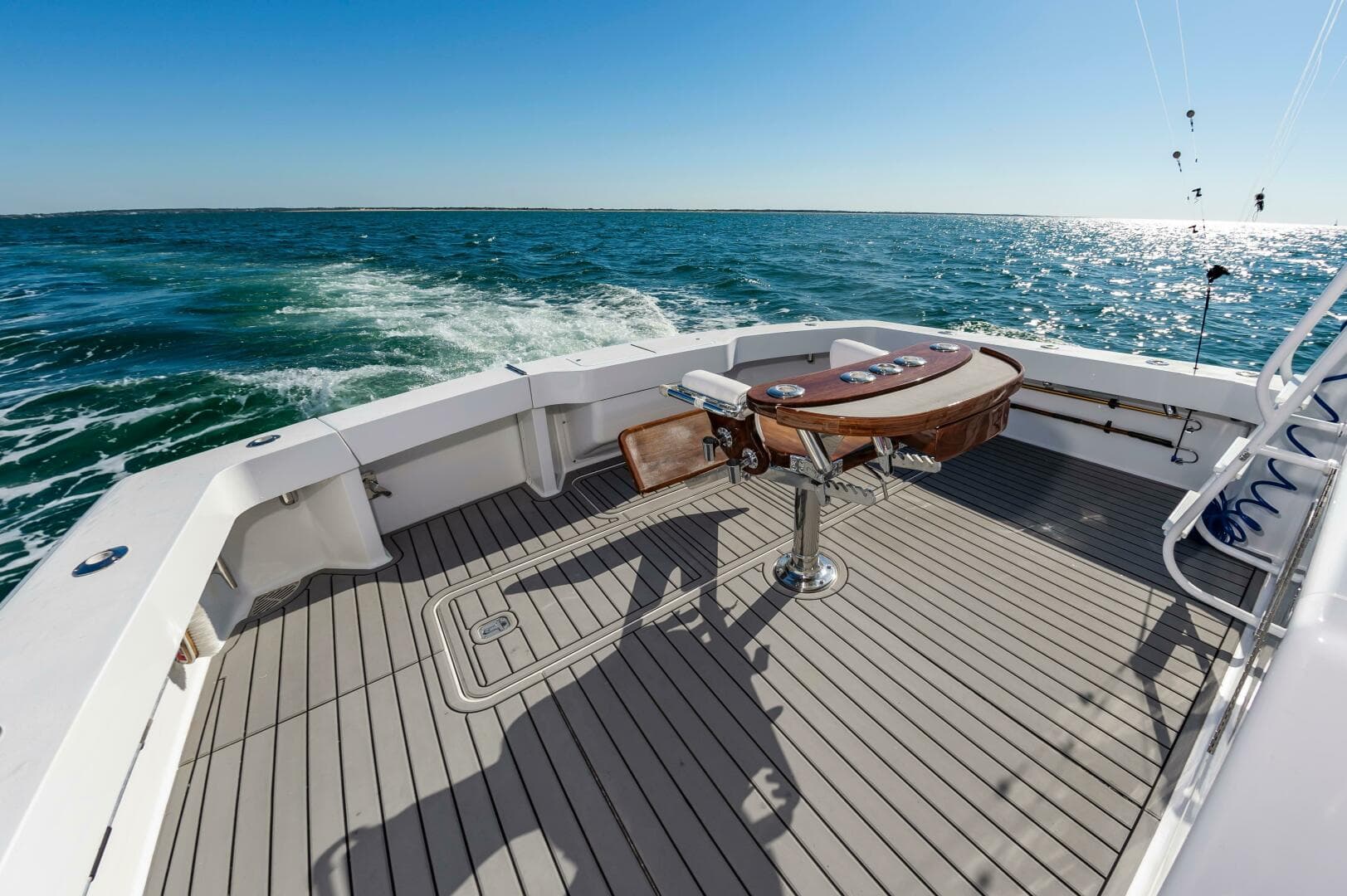 2001 Viking 50 Convertible — photo 18