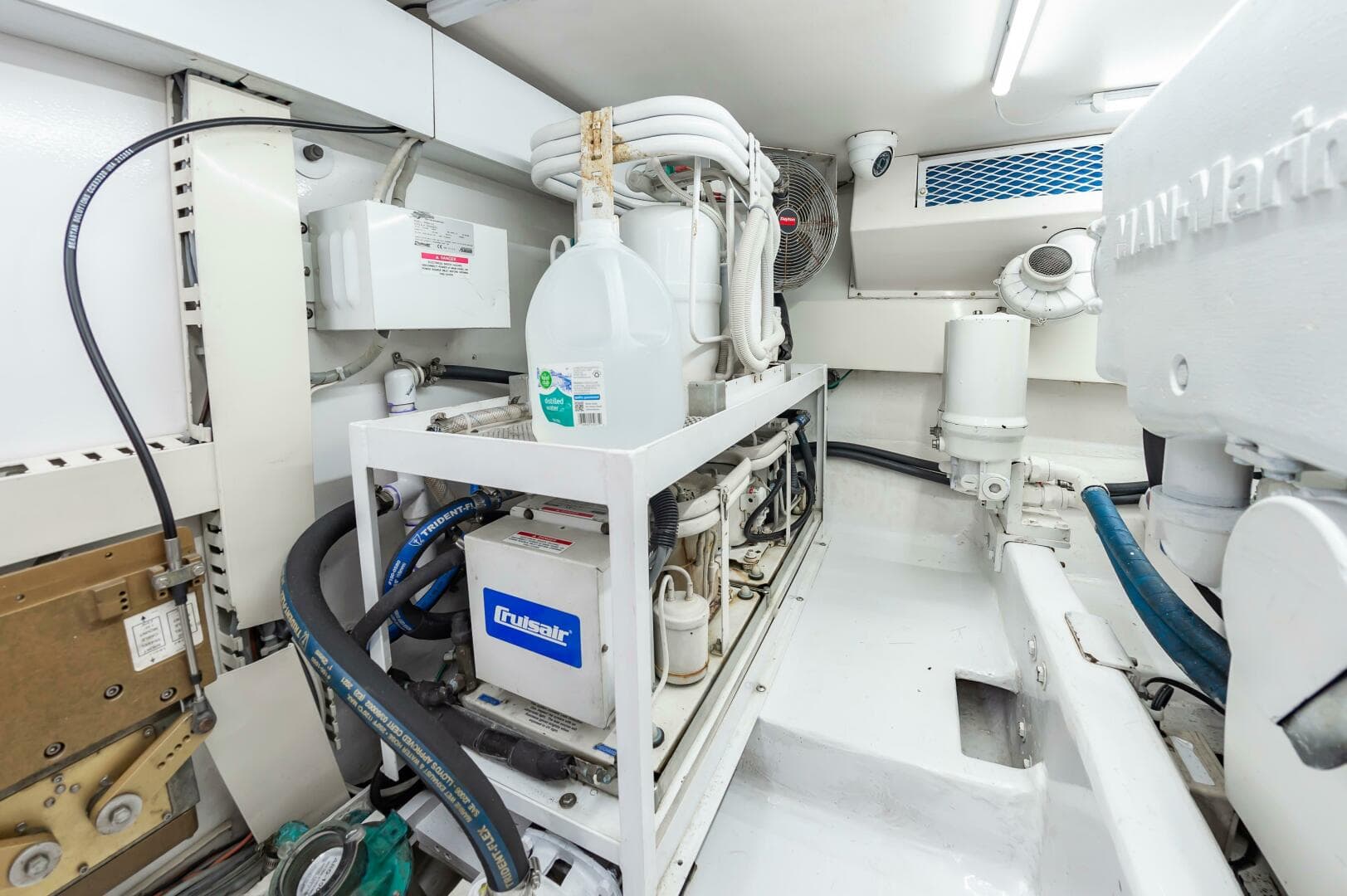 2001 Viking 50 Convertible — photo 70