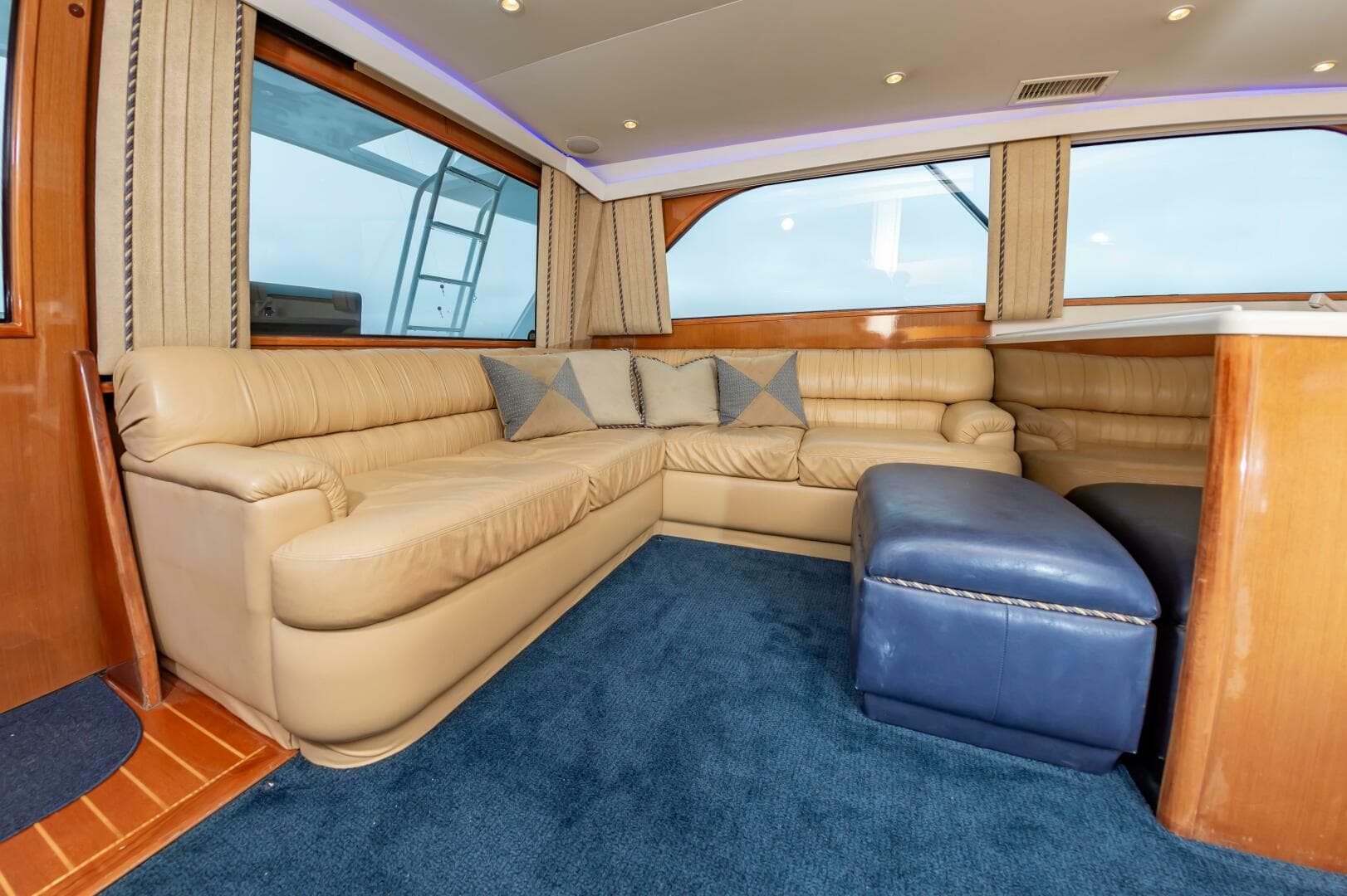 2001 Viking 50 Convertible — photo 29