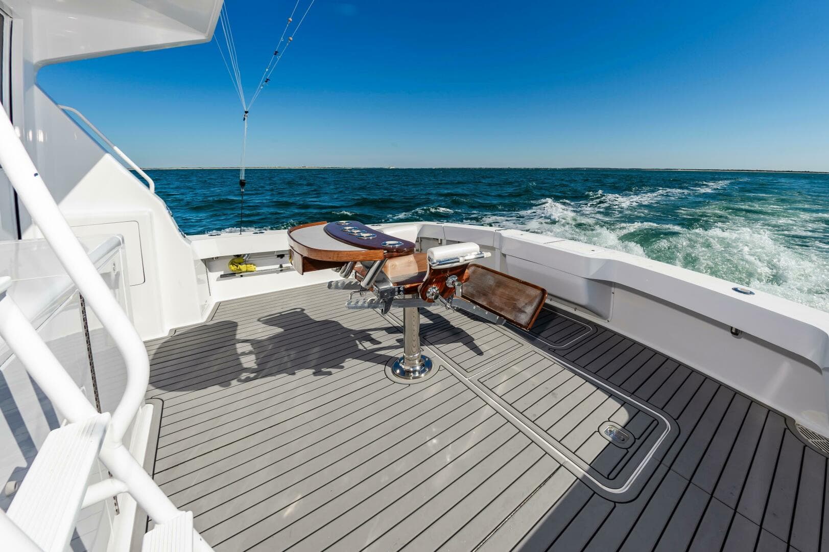 2001 Viking 50 Convertible — photo 19