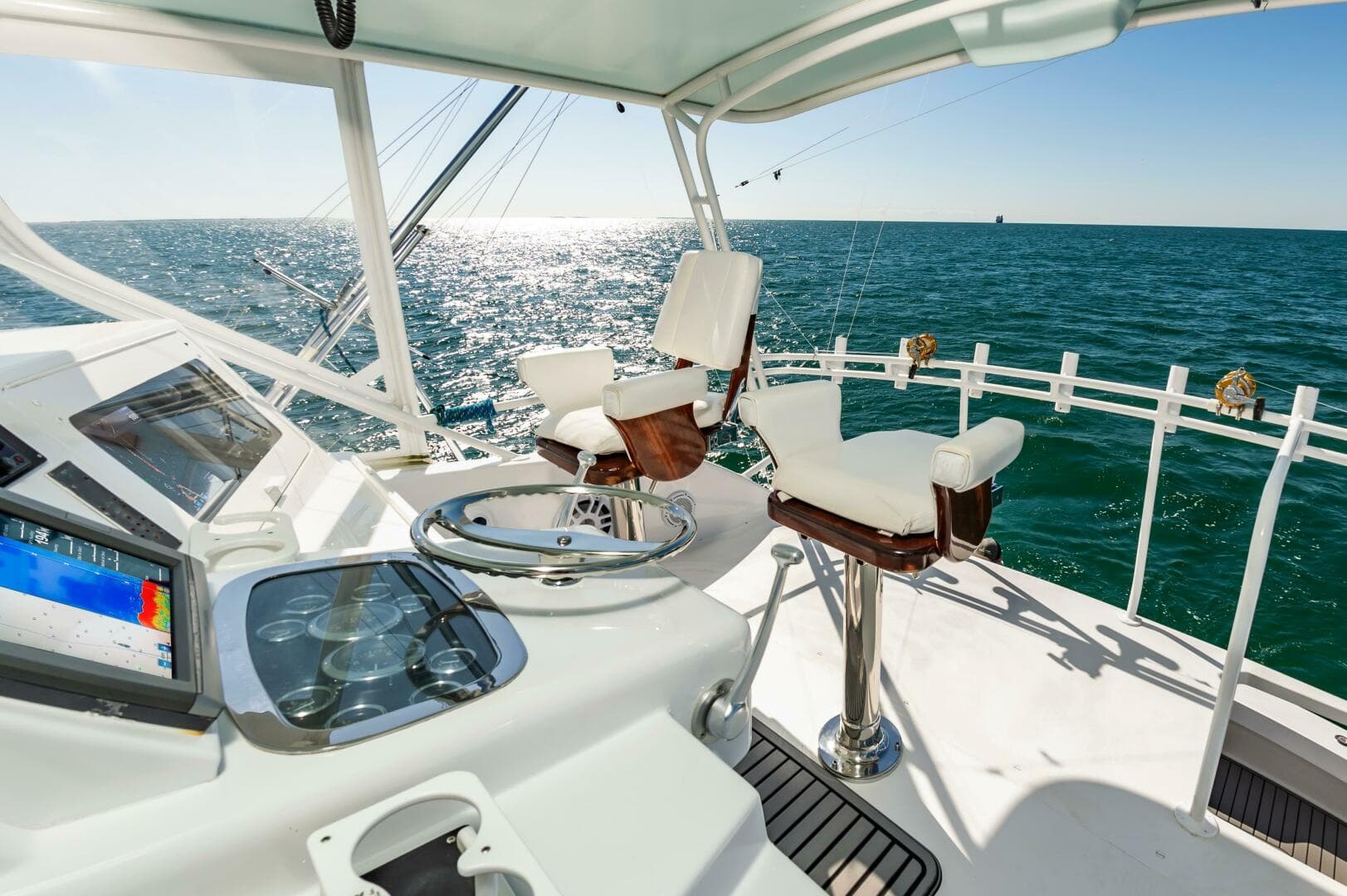 2001 Viking 50 Convertible — photo 15