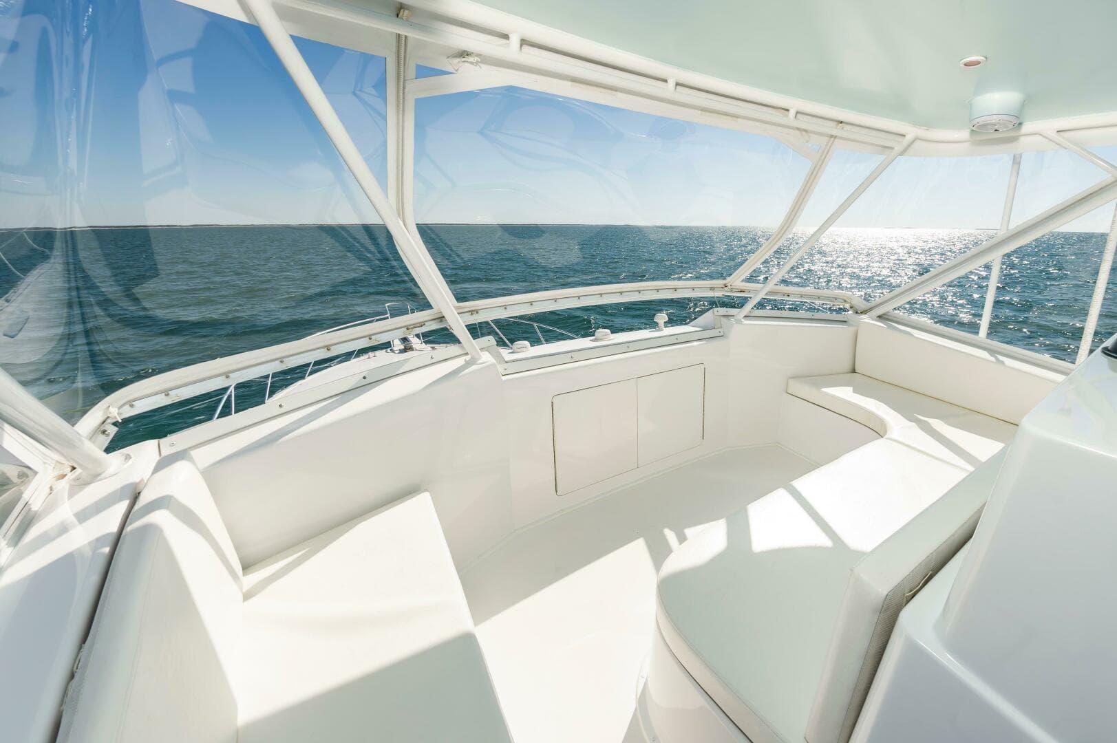 2001 Viking 50 Convertible — photo 16