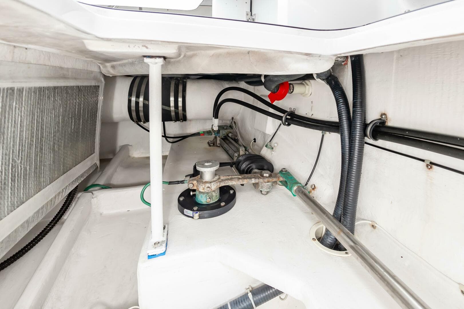 2001 Viking 50 Convertible — photo 80