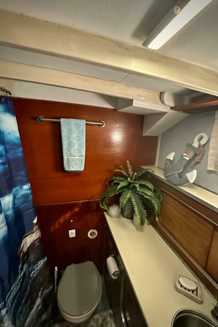 1960 Chris-Craft 45 Constellation — photo 33