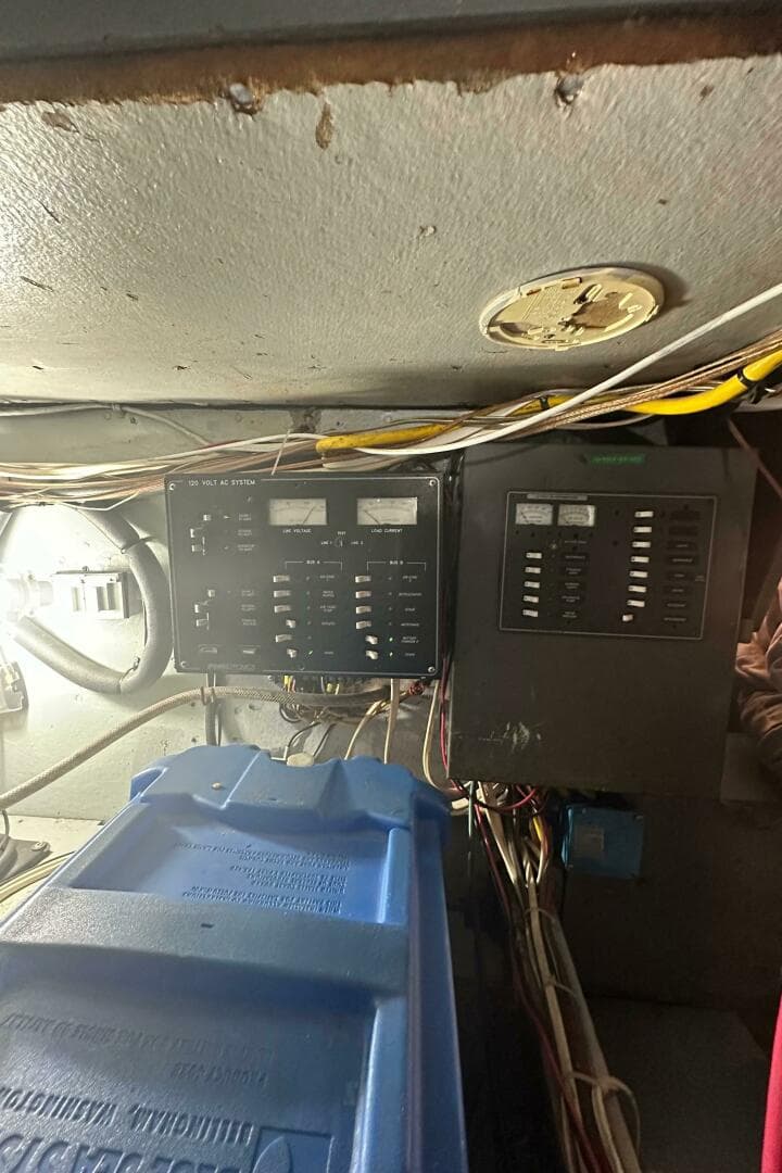 1960 Chris-Craft 45 Constellation — photo 37