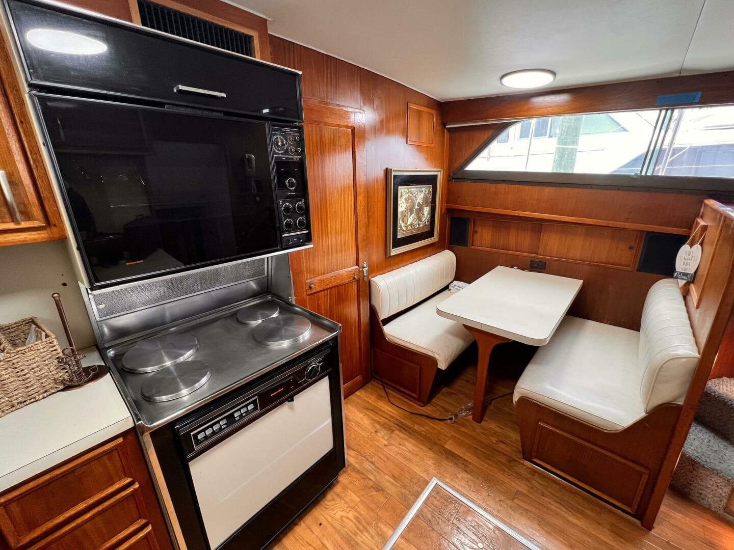 1980 Hatteras 58 — photo 27